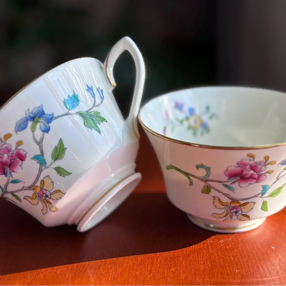 Royal Worcester Floral Tea Cups with Gold Trim Hampton Court Vintage Set of 2